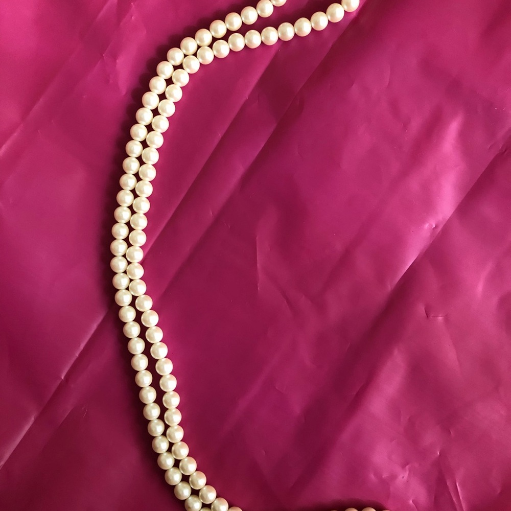 Vintage Faux Pearls - Picture 2 of 5